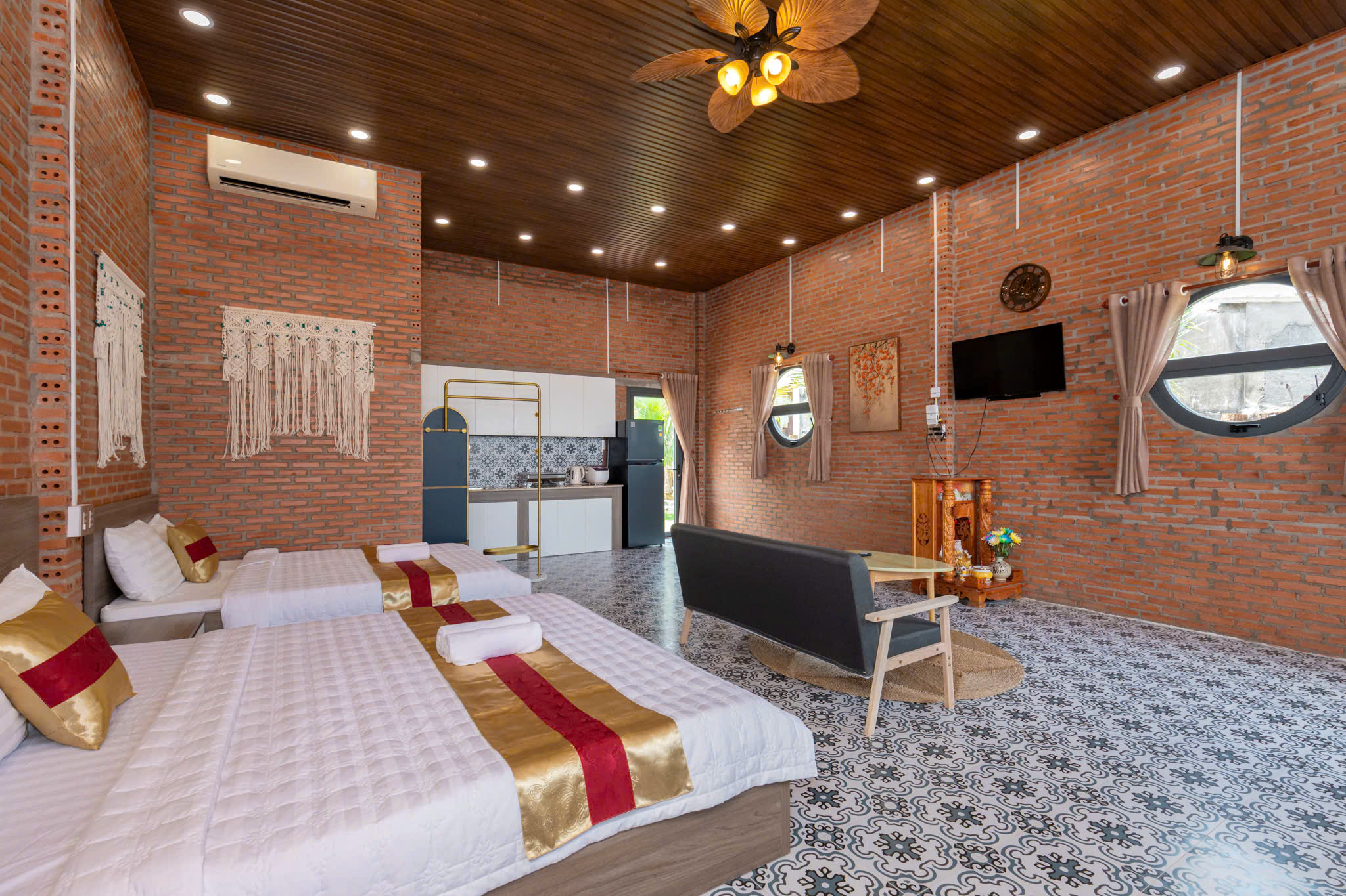 nha pho bi do house   phuoc tinh