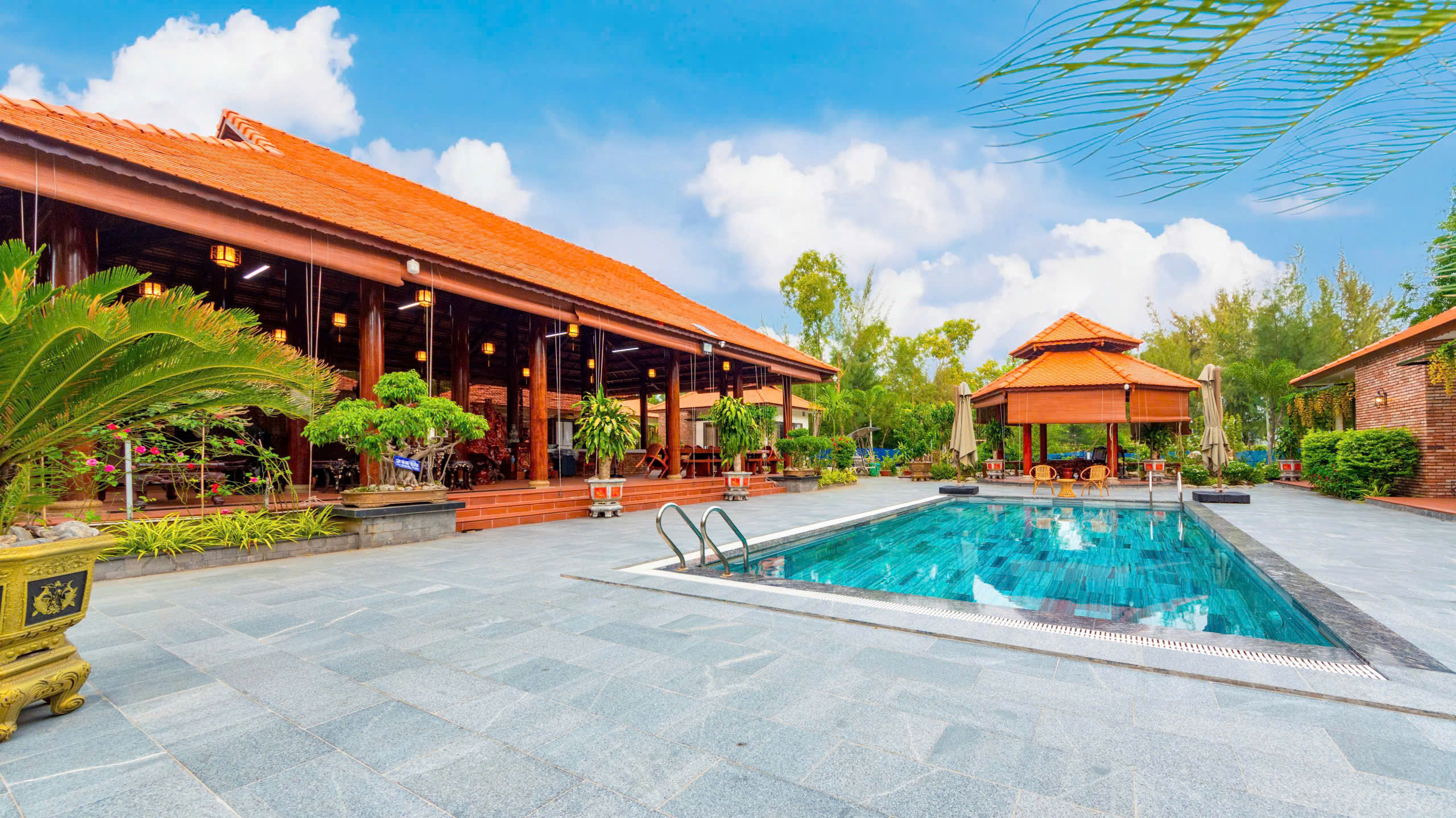 villa long hai sat bien   san vuon 1000m ? hiem co cho ky nghi tron ven