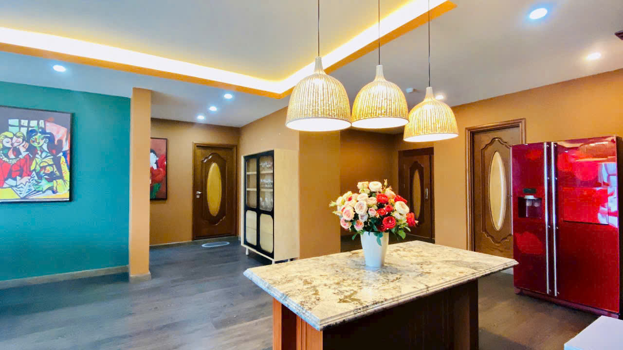 Penthouse 31A Oasky