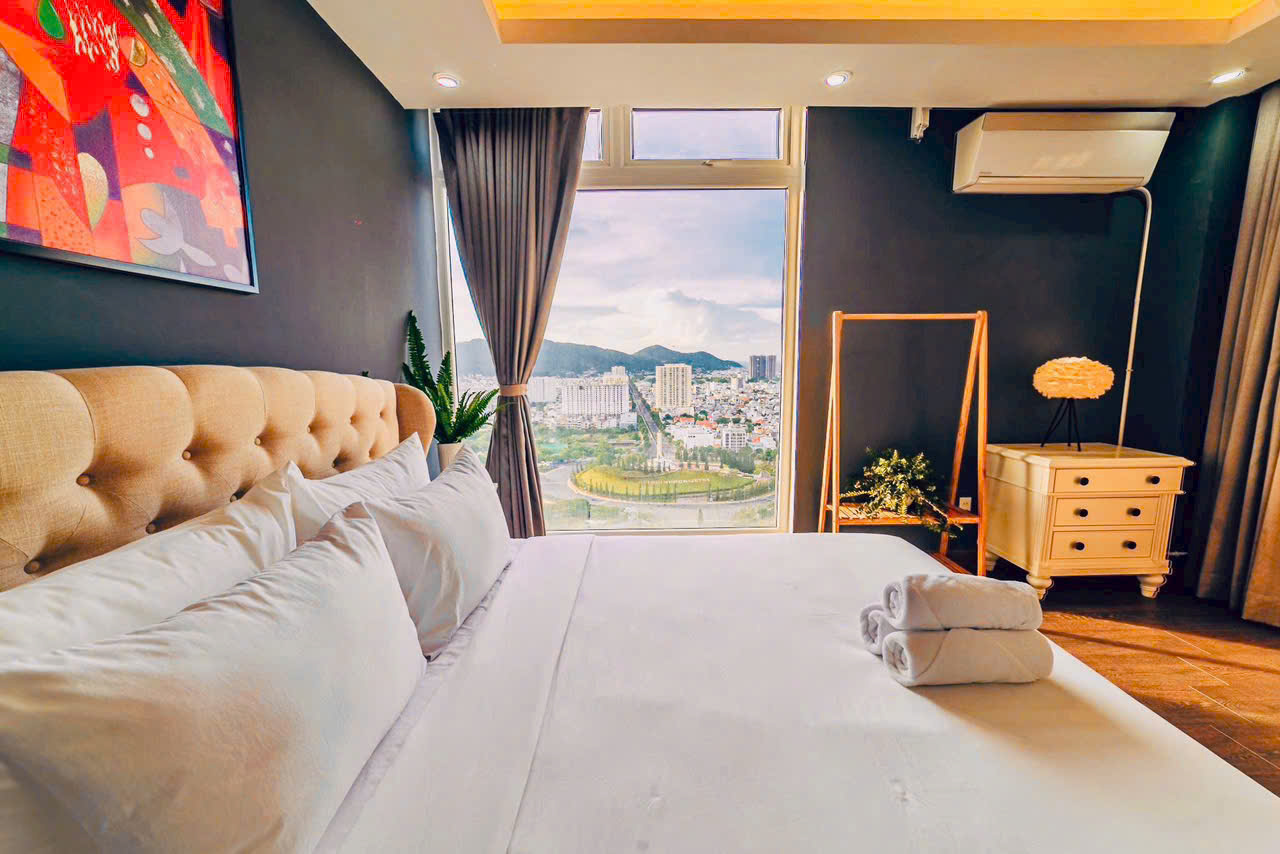 Penthouse 31A Oasky