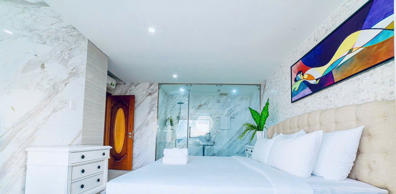 Penthouse 31A Oasky