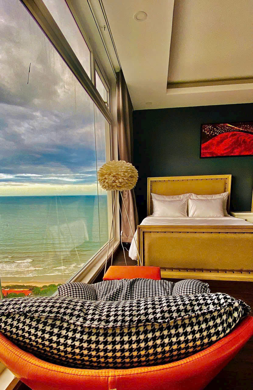 Penthouse 31A Oasky