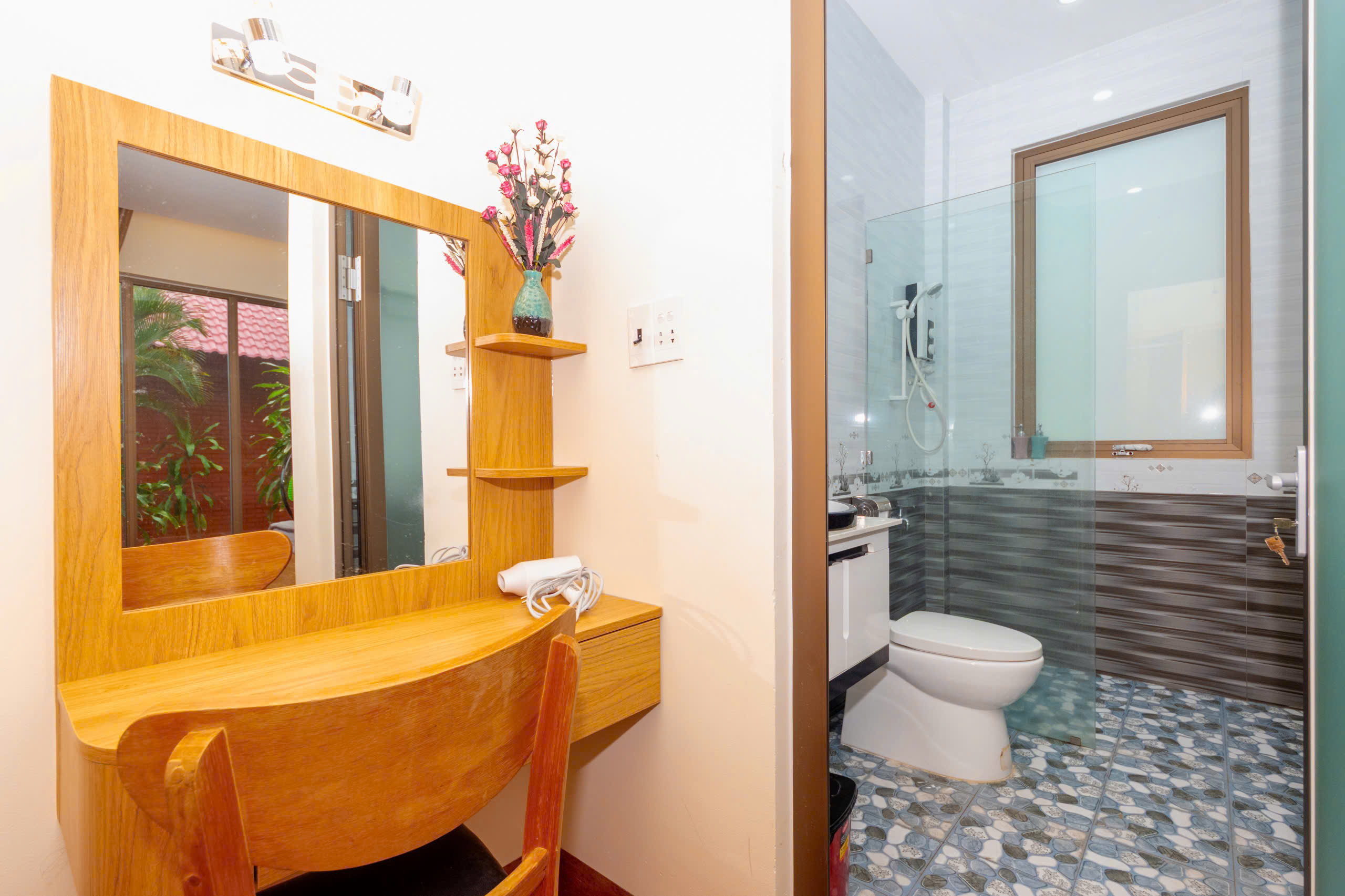 Villa Long Hải sát biển - Sân vườn 1000m² hiếm có cho kỳ nghỉ trọn vẹn