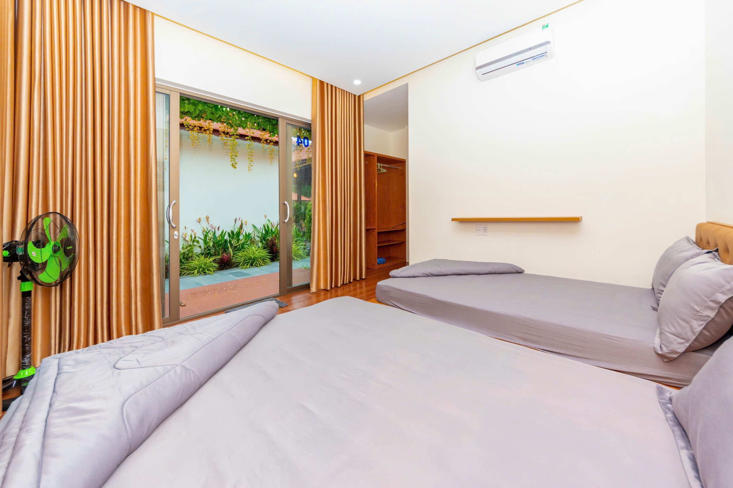Villa Long Hải sát biển - Sân vườn 1000m² hiếm có cho kỳ nghỉ trọn vẹn