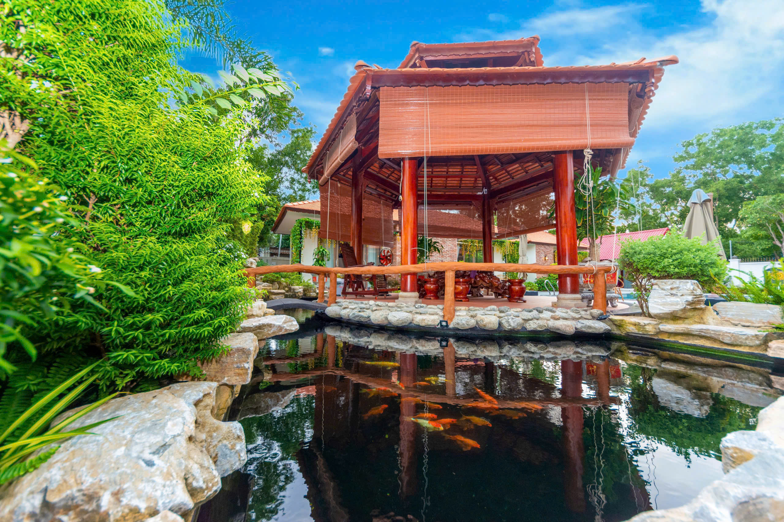 Villa Long Hải sát biển - Sân vườn 1000m² hiếm có cho kỳ nghỉ trọn vẹn