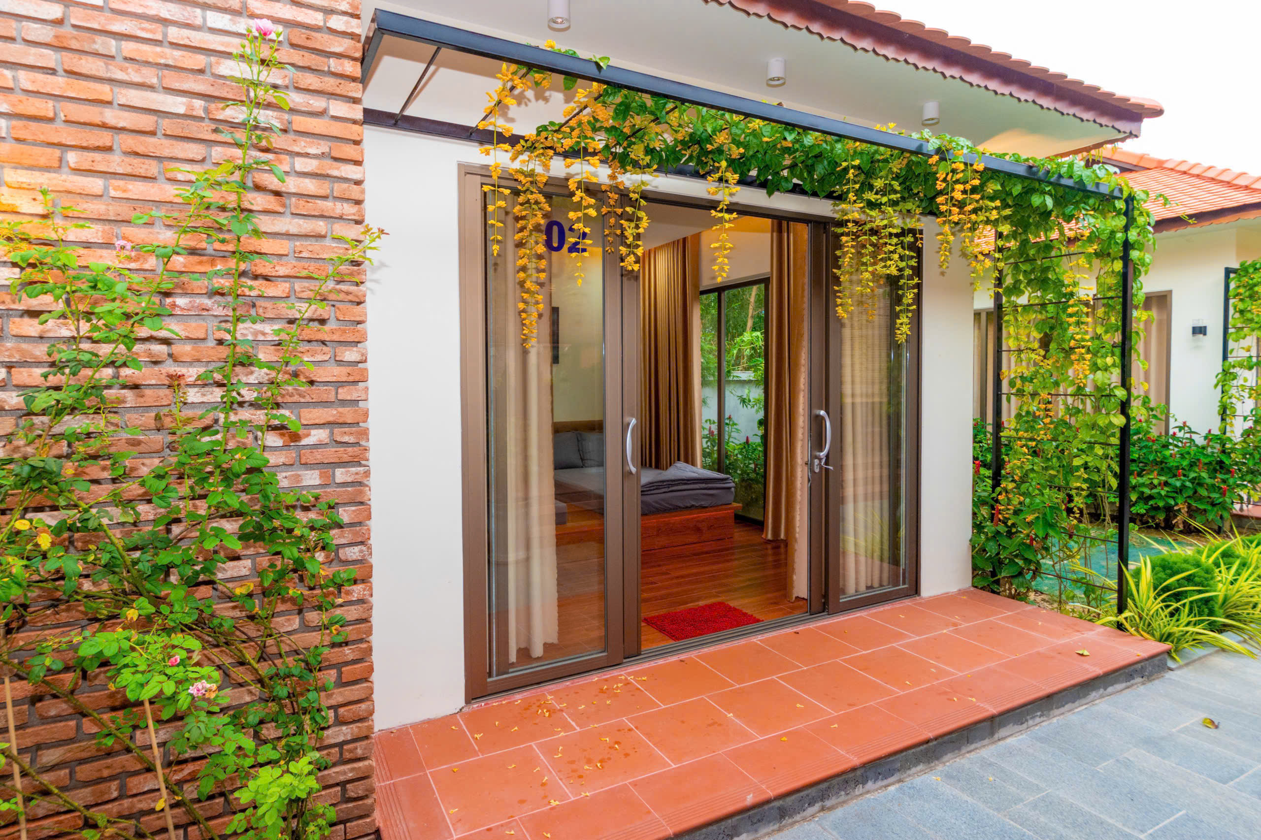 Villa Long Hải sát biển - Sân vườn 1000m² hiếm có cho kỳ nghỉ trọn vẹn