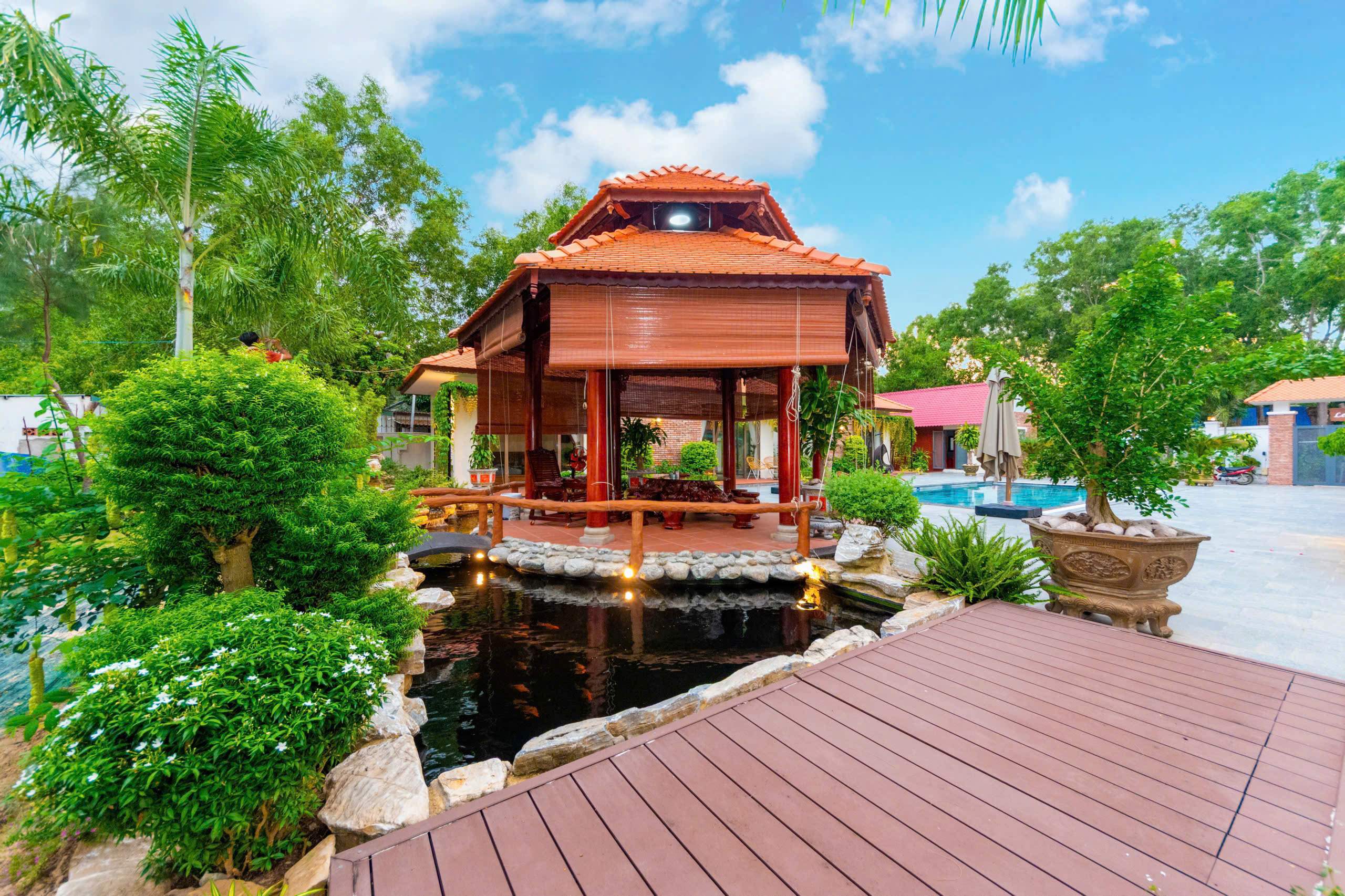 Villa Long Hải sát biển - Sân vườn 1000m² hiếm có cho kỳ nghỉ trọn vẹn