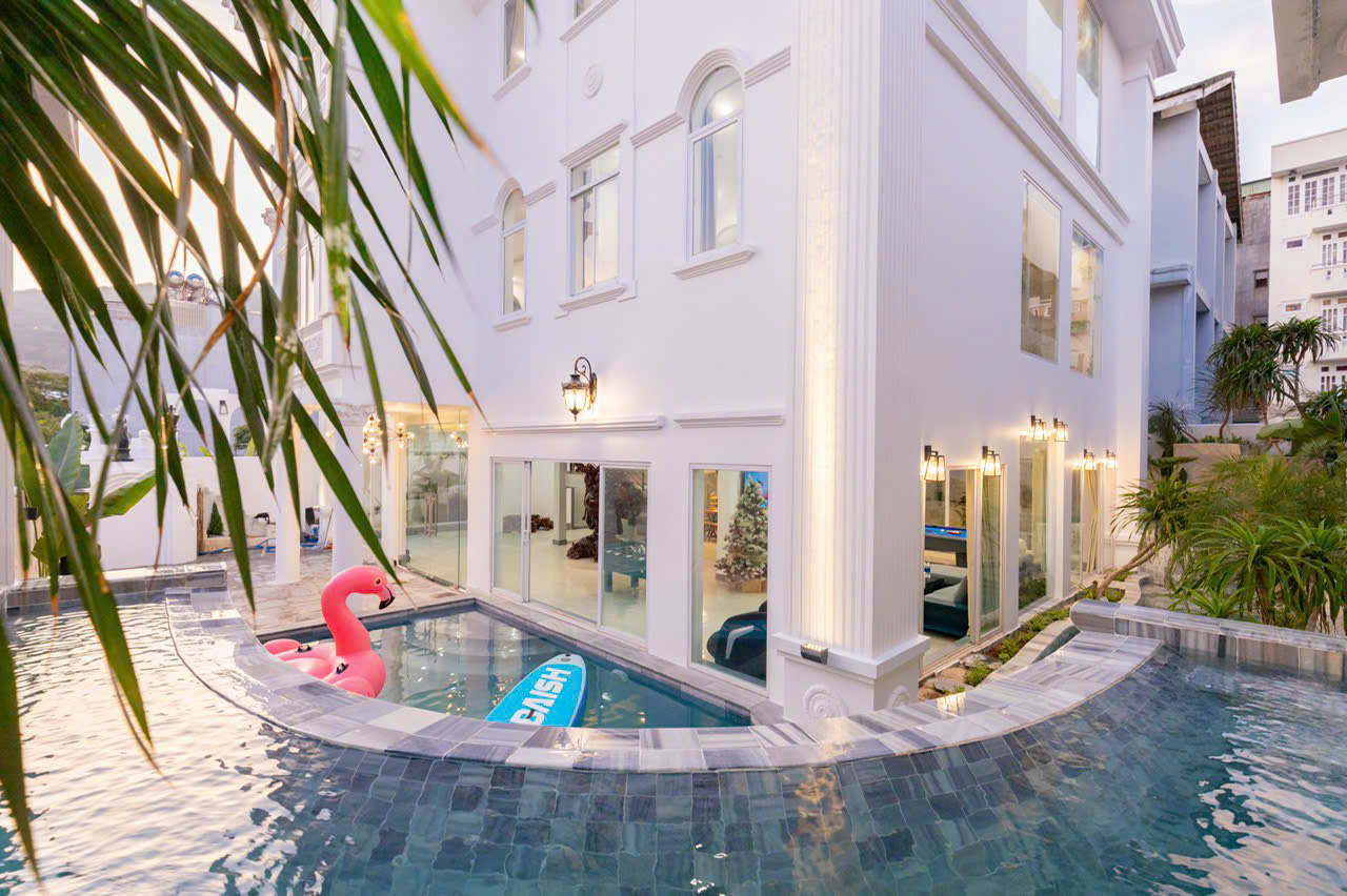 Villa Vũng Tàu 11PN Hồ Bơi Bali Gần Bãi Sau